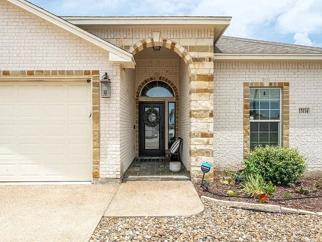 Building Photo - 15114 Barataria Dr
