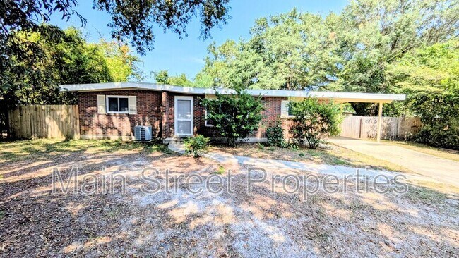 Primary Photo - 2120 Curry Cir