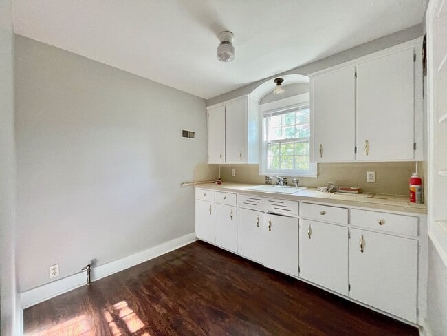 Building Photo - Two Bedroom Home in Muskegon