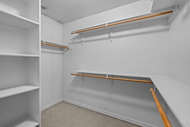 Building Photo - Pointer Lane Duplex