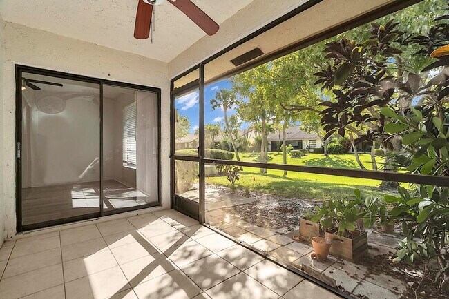 Building Photo - 416 Buttonwood Pl