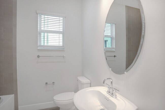 Building Photo - New House for Rent