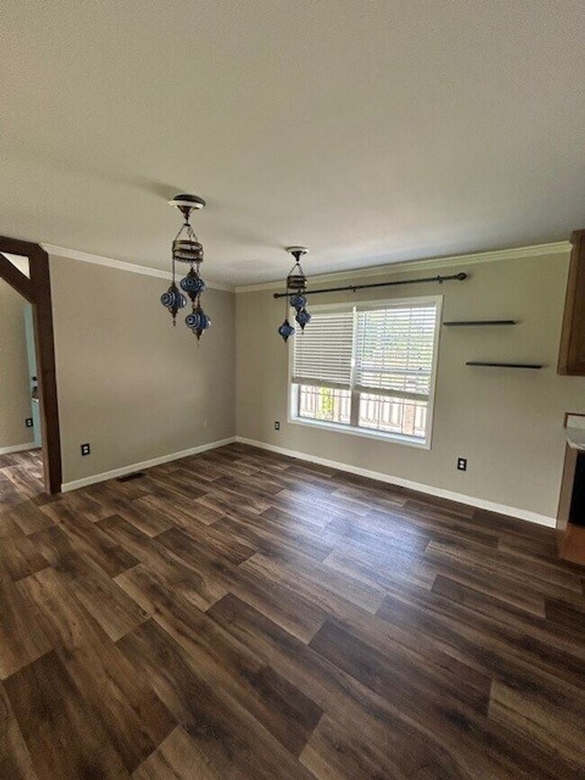 Building Photo - 5756-A Benders Ferry Rd.
