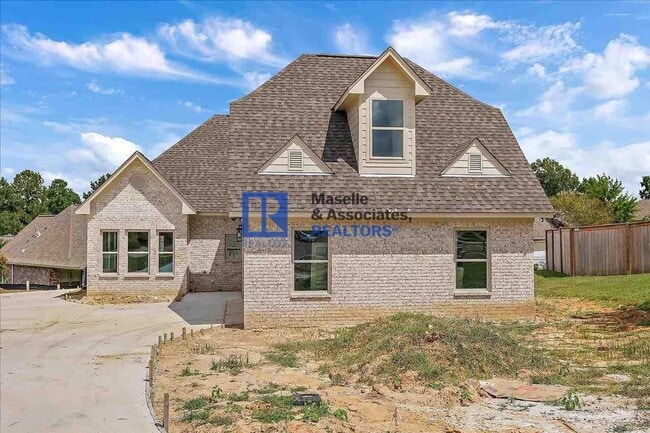 Building Photo - 206 Glen Trail