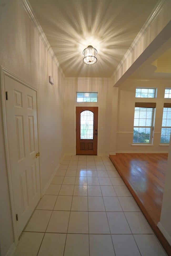 Building Photo - Beautifully Updated Home in Olympia Hills ...
