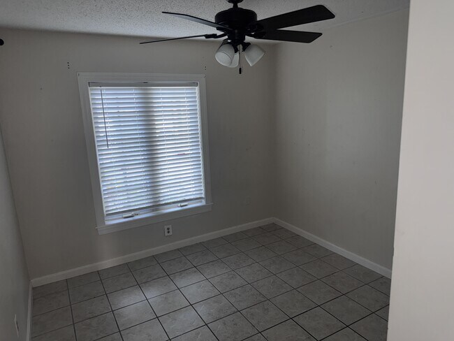 Building Photo - 262 Citrus Dr