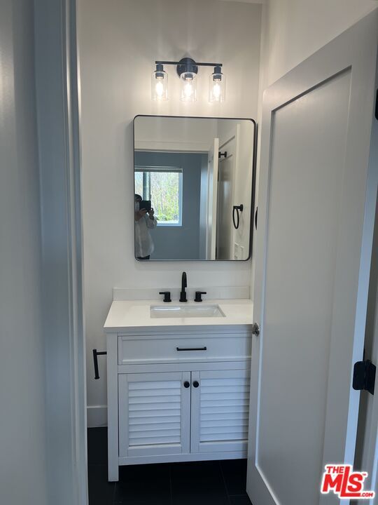 Building Photo - 212 E 29th St