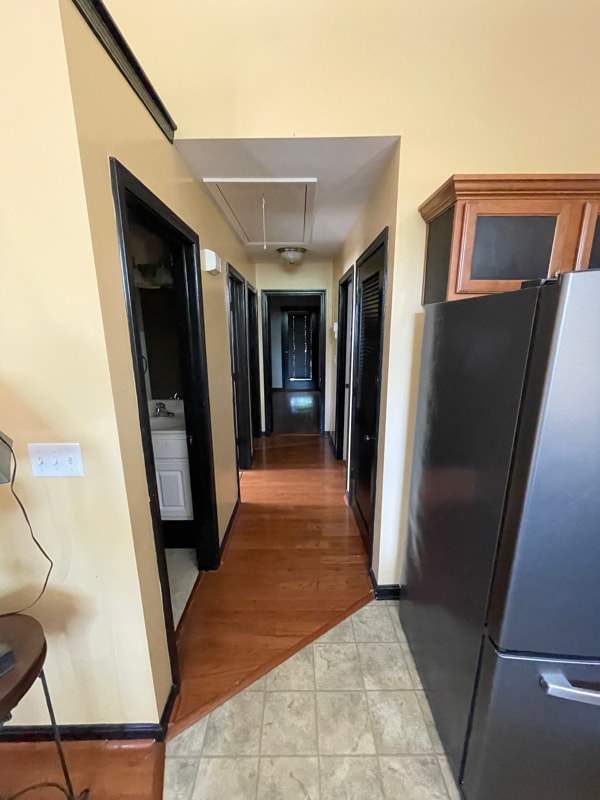 Building Photo - 601 Colonial Ct