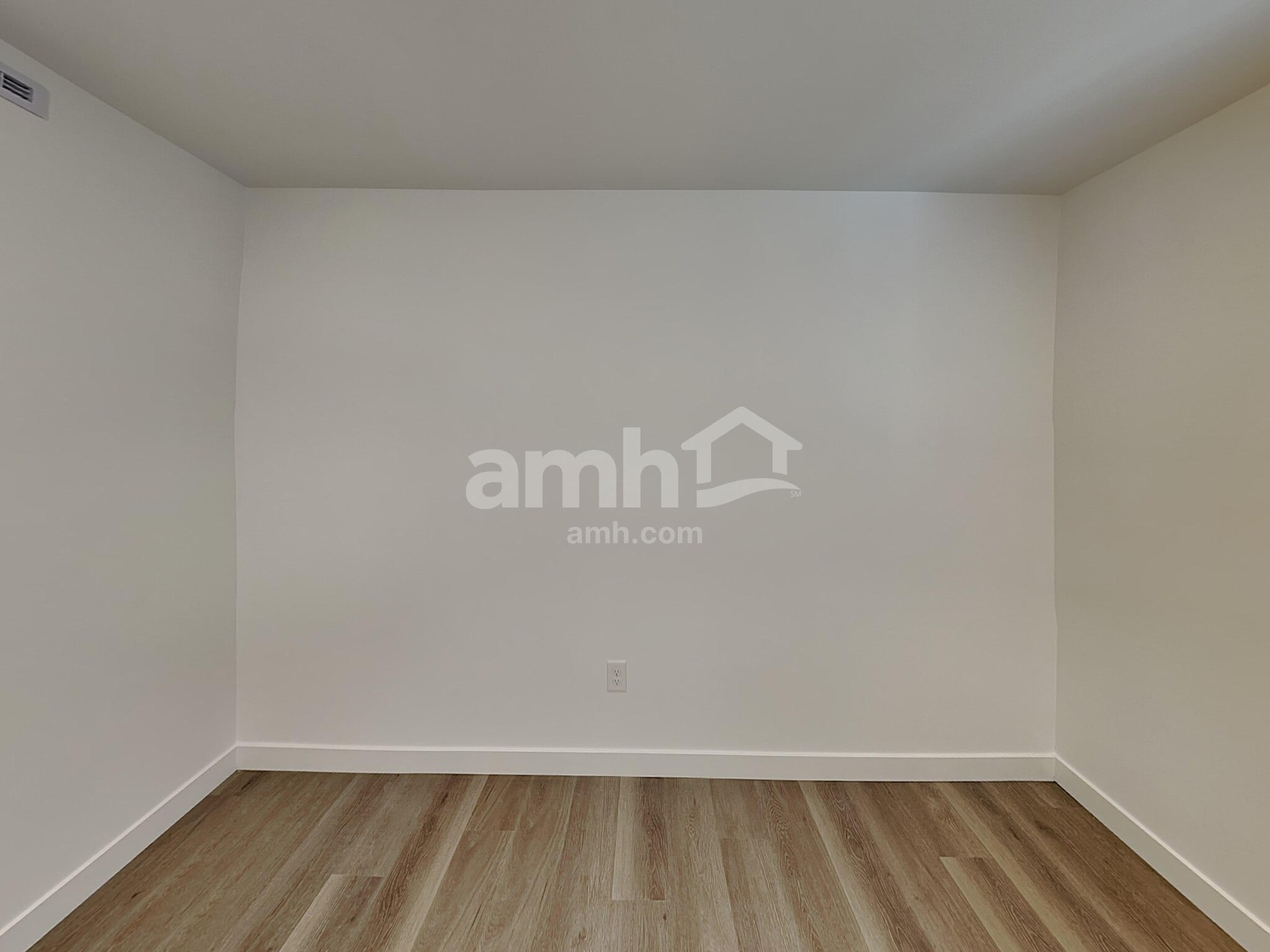 Building Photo - 9525 Harkes Dr