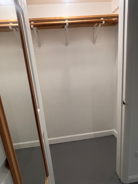 Building Photo - 1101 W 16th St