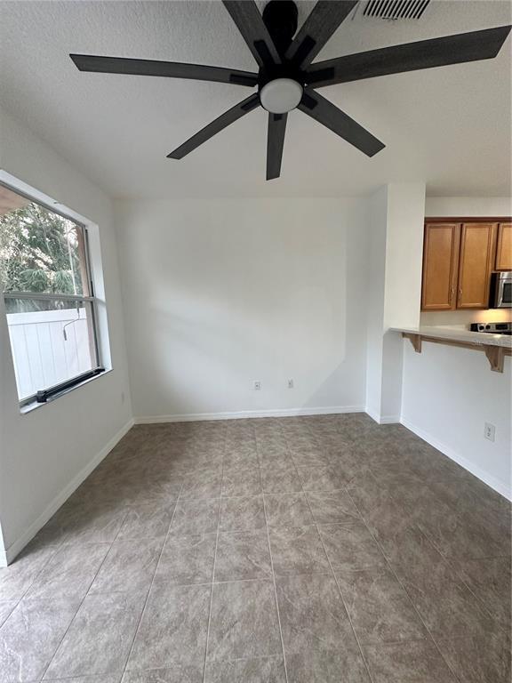 Building Photo - 5274 Paradise Cay Cir