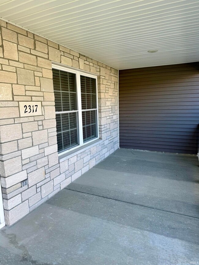 Building Photo - 2317 S Samuel Ln
