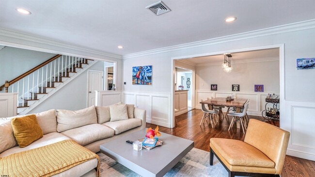 Building Photo - 6 N Lancaster Ave