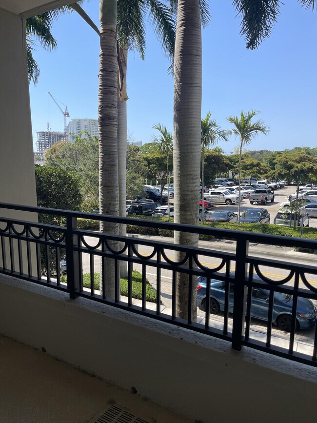 Building Photo - 550 Okeechobee Blvd