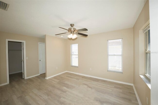 Building Photo - 207 Periwinkle Rd