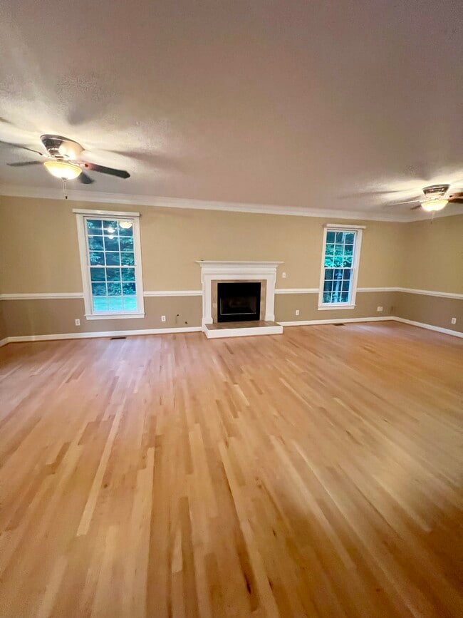 Building Photo - 22232 Haynes Ln