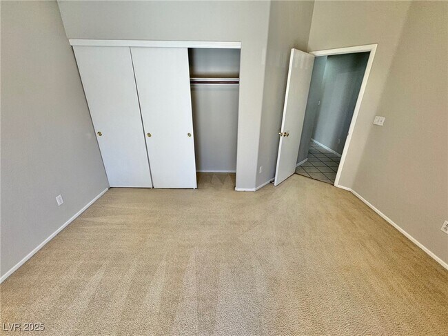 Building Photo - 5323 Estornino Ave