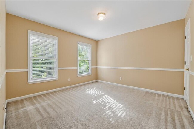 Building Photo - 3355 Golfe Links Dr