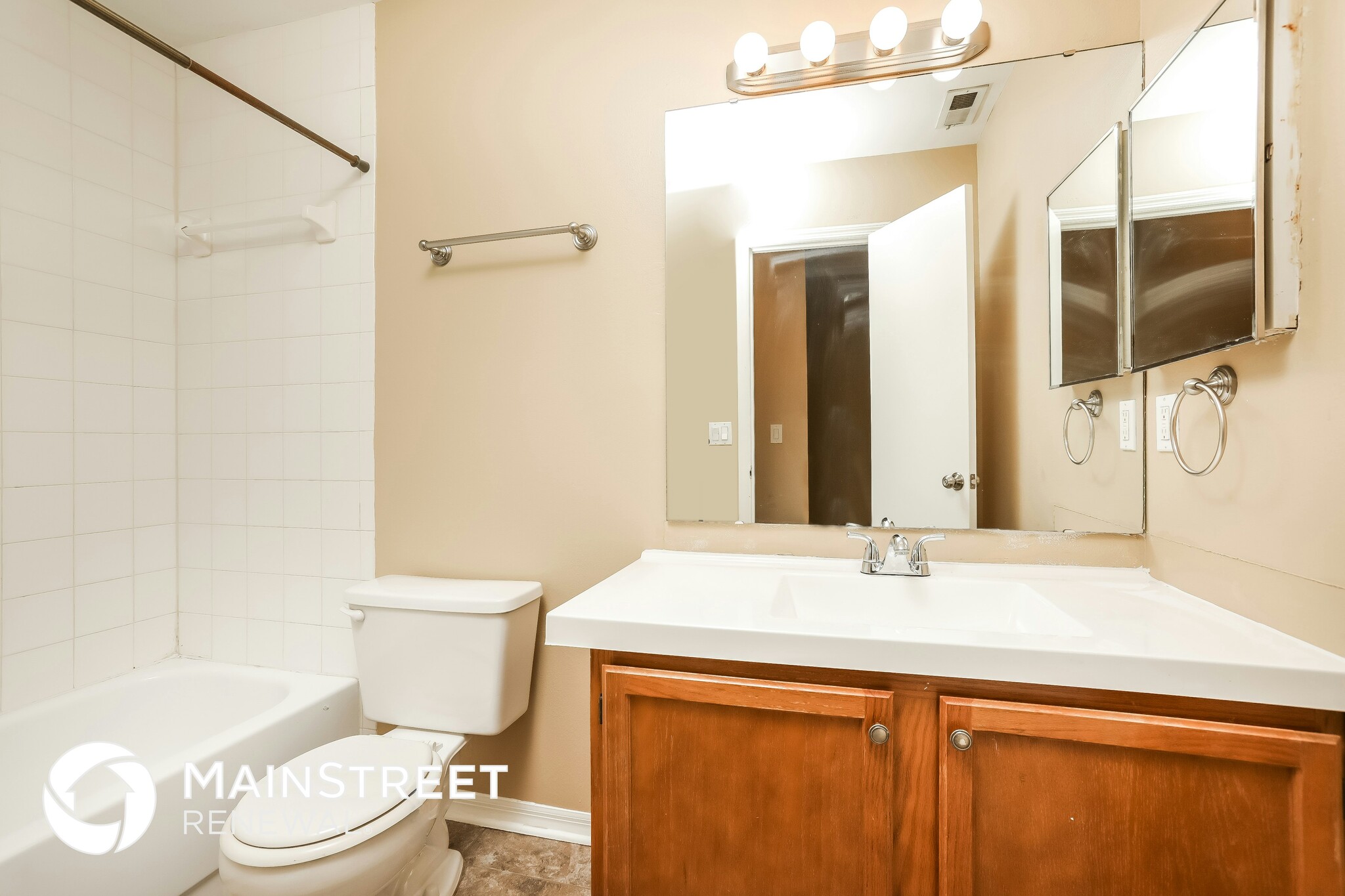 Building Photo - 6787 Brittany Chase Ct