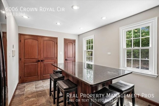 Building Photo - 6006 Crown Royal Cir