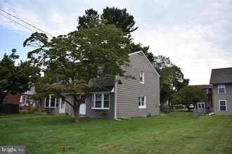 Building Photo - 742 S Matlack St