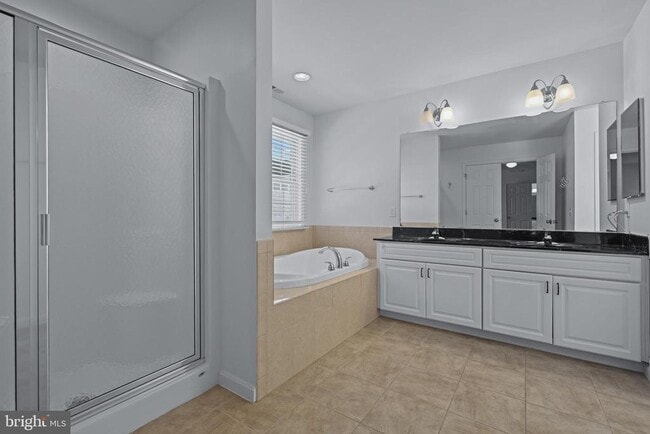 Building Photo - 4018 Tiber Falls Dr