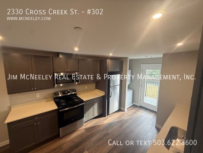 Building Photo - 2330 Cross Creek St