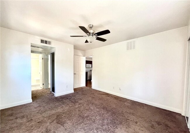 Building Photo - 5162 S Jones Blvd