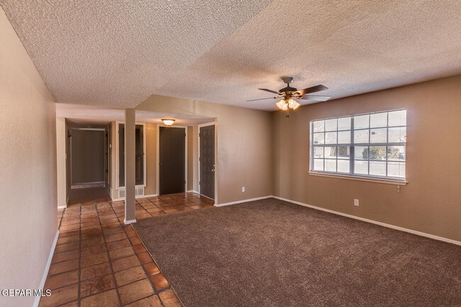 Building Photo - 5572 Fernwood Cir