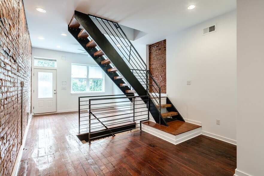 Exposed brick, artistic and hand crafted steps, tons of light! - 185 W Dauphin St