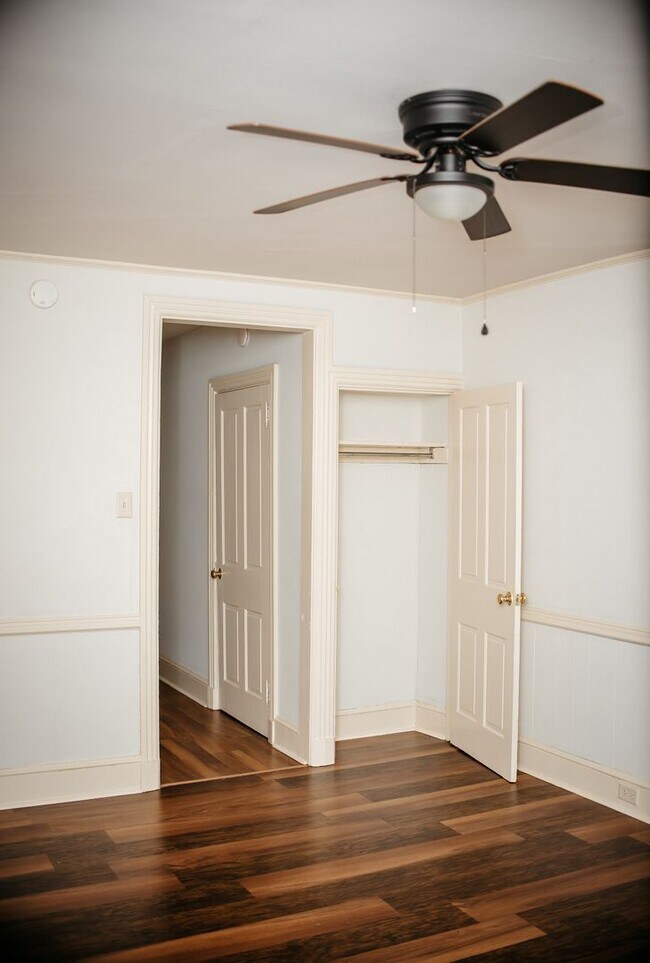 Building Photo - 331 N 3rd St