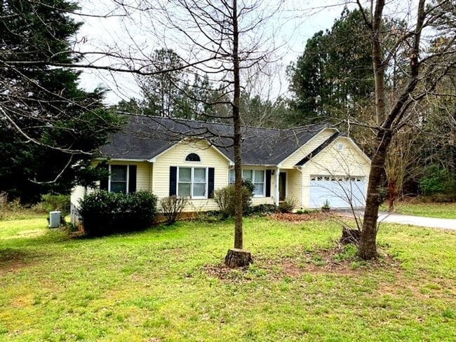 Primary Photo - Great Neighborhood close to the Equestrian...