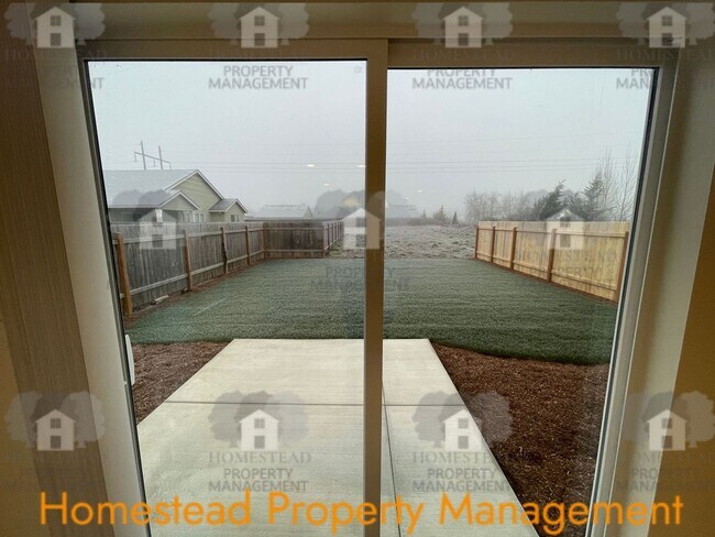 Building Photo - Must see! Beautiful new construction on private flag lot!