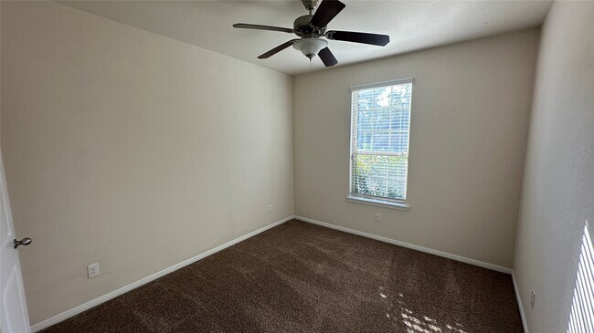 Building Photo - 14046 Sand Ridge Crossing