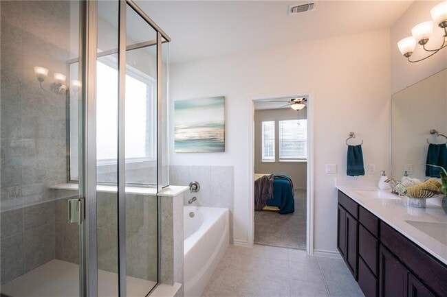 Building Photo - 9109 Looksee Ln