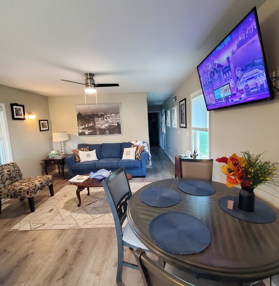 Building Photo - 5037 Will Brown Rd