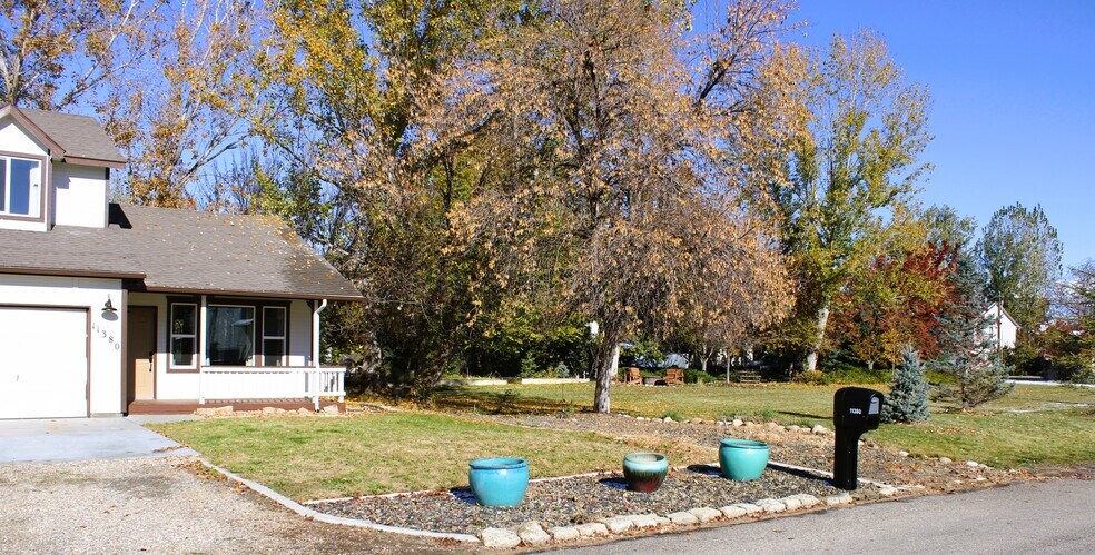 Front of house - 11380 W Montana St