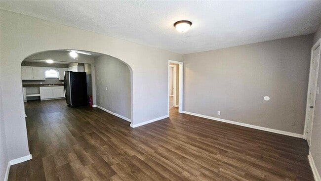 Building Photo - 1505 NE 29th St