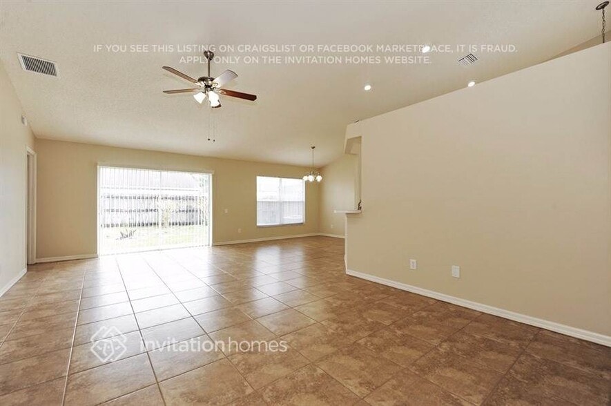 Building Photo - 9403 Posen Pl