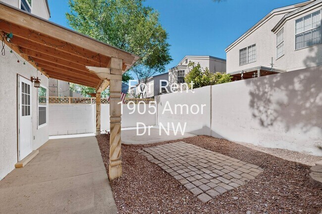 Building Photo - 1905 Amor Dr NW
