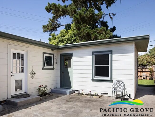 Building Photo - Charming 2-Bedroom Bungalow with Private Outdoor Space