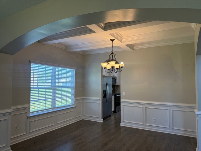 Building Photo - 50 Huntington Dr