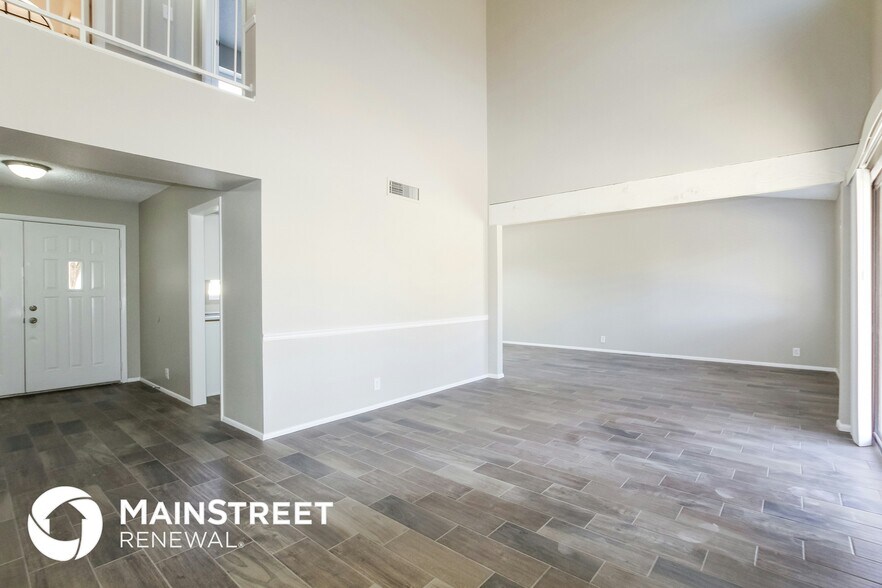 Building Photo - 6513 W Turquoise Ave