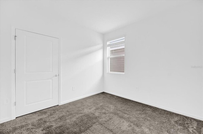 Building Photo - 1904 Rider Rain Ln