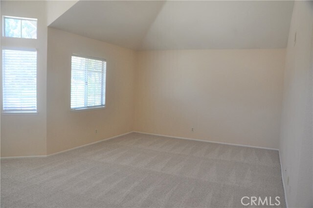 Building Photo - 206 Goldenrod Dr