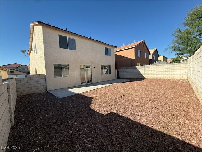 Building Photo - 9950 Shadow Grove Ave