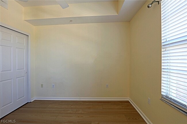 Building Photo - 9005 Colby Dr