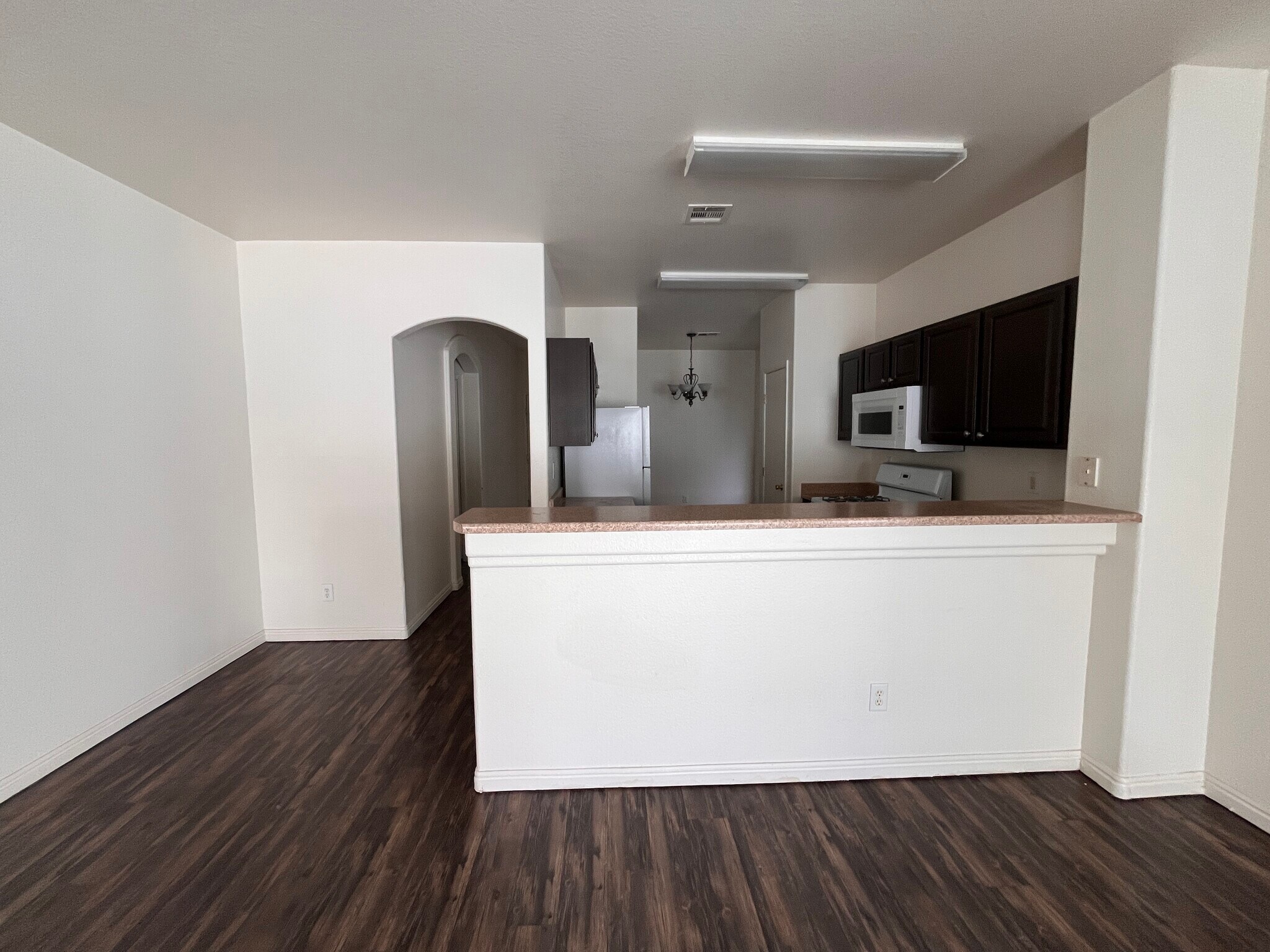 Building Photo - 2580 Lazy Saddle Dr