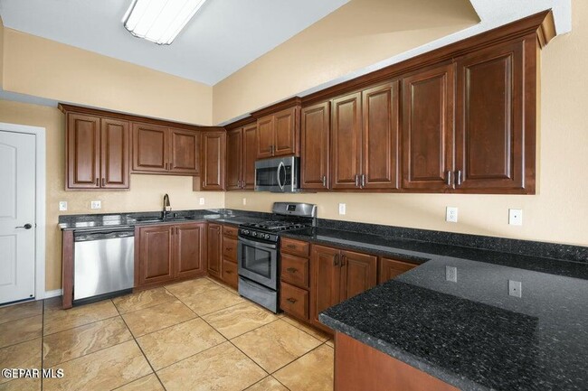Building Photo - 4683 Pistolero Ln