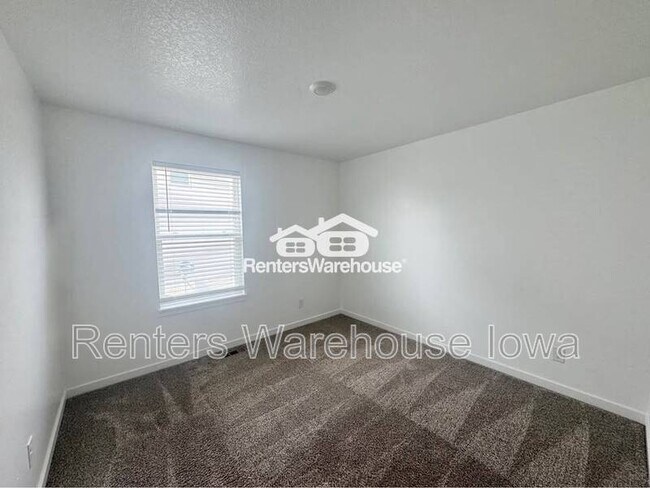 Building Photo - 4195 Cheyenne Ct